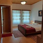 Grandpa's Oda ve Kahvaltı